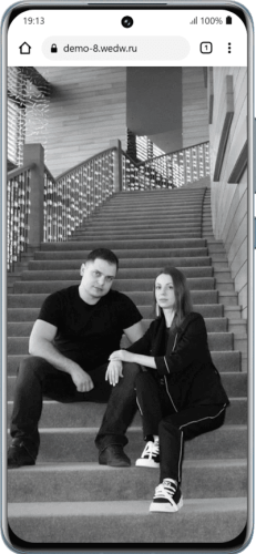 Пригласительный свадебный сайт № 08-D на экране смартфона