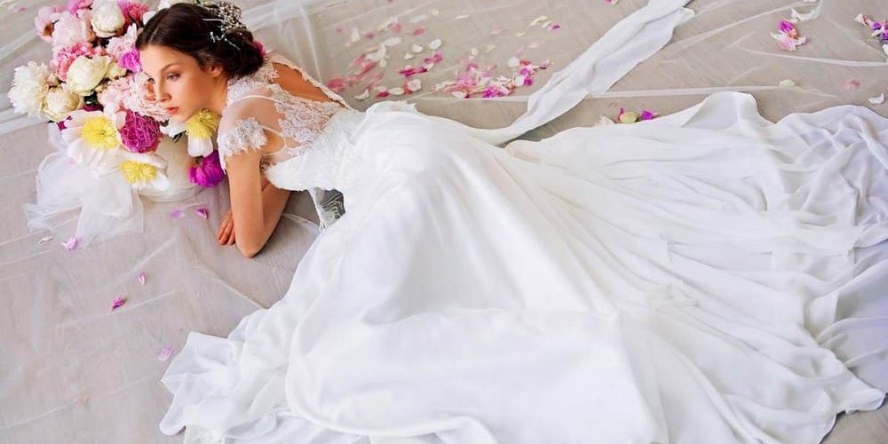 Невеста с цветами