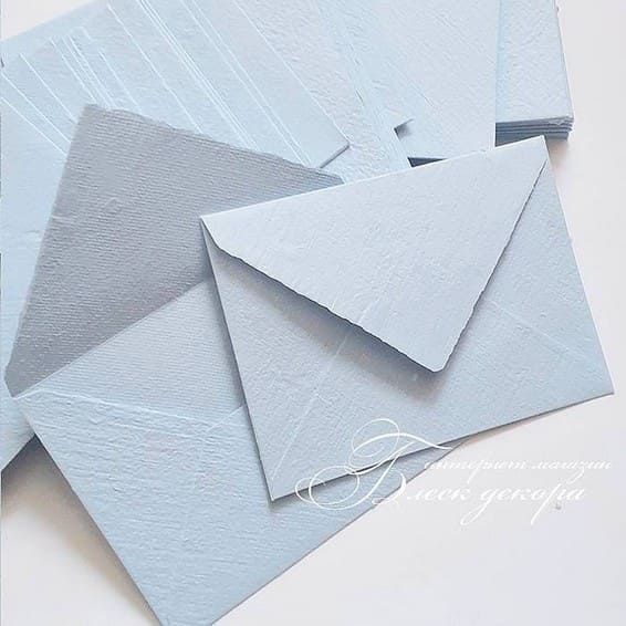 Конверт голубой из бумаги ручного литья
