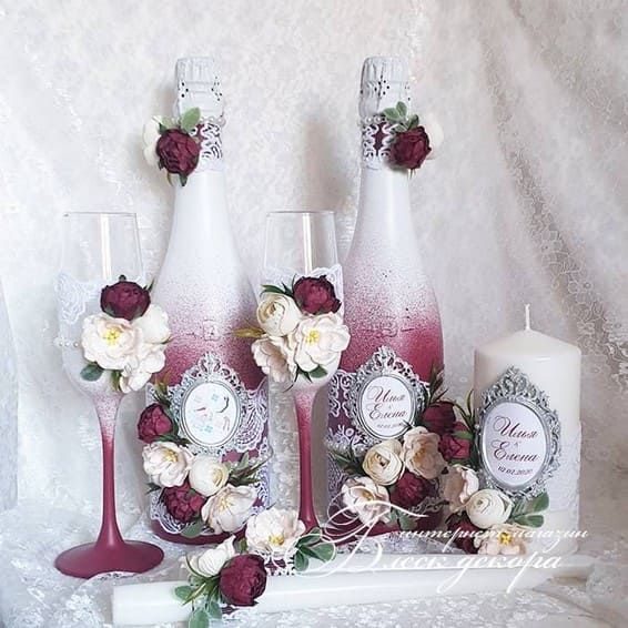 Набор свадебных аксессуаров с цветами марсала