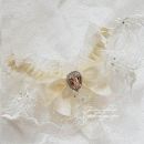 Подвязка невесты цвета айвори